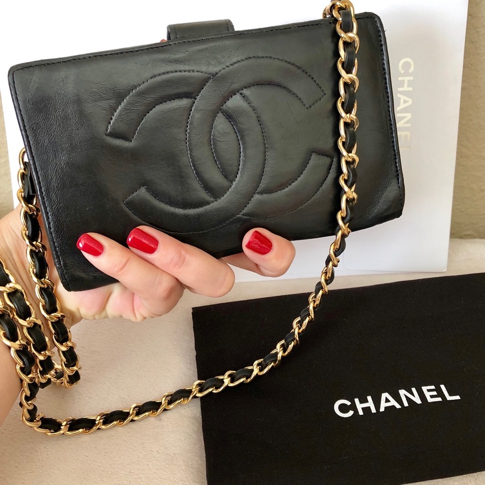 CHANEL Vintage Black Leather CC Wallet with Chain